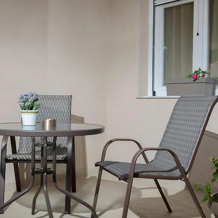 Alfa Boutique Apartment