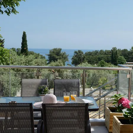 Alfa Boutique Apartman Kínira